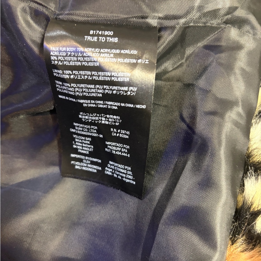 Volcom Leopard Fur Jacket - image 4